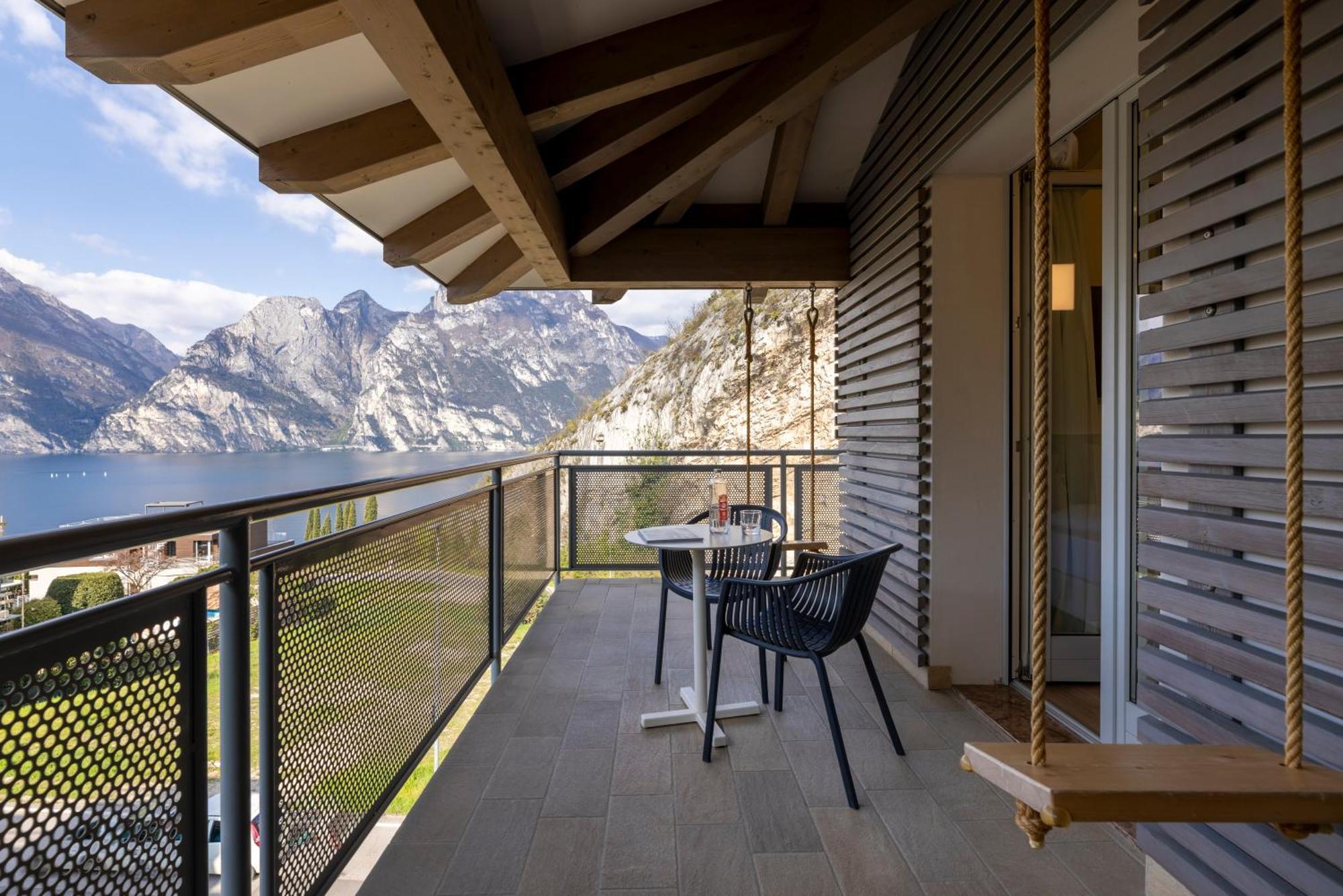 Hi Hotels Torbole - Pool & Spa Torbole Sul Garda Kültér fotó