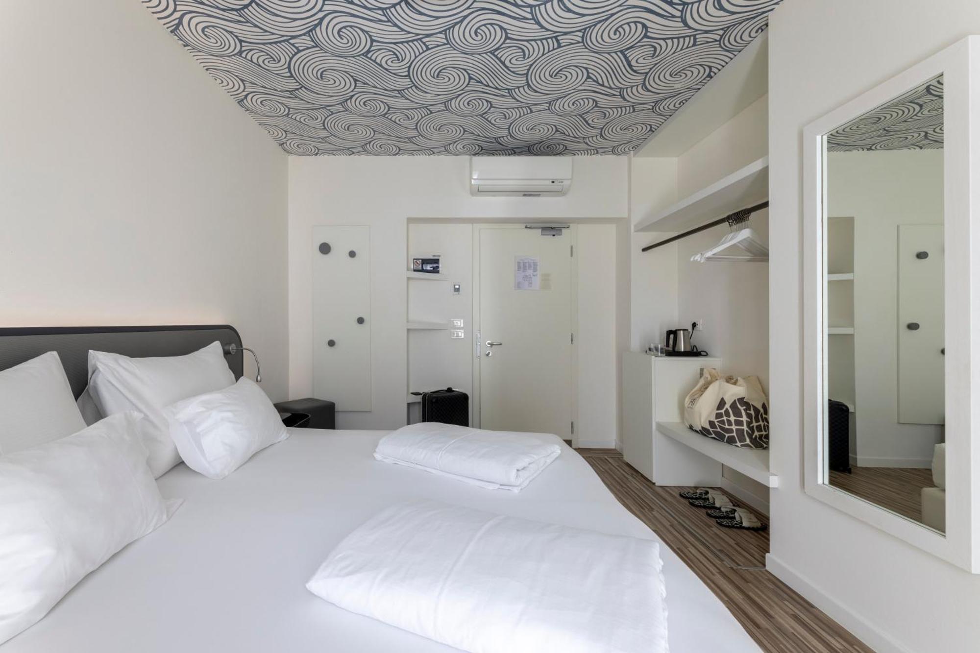 Hi Hotels Torbole - Pool & Spa Torbole Sul Garda Kültér fotó